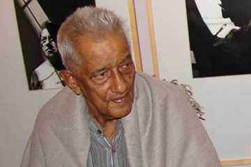 ভাষা সৈনিক আবদুল মতিনের অবস্থা অপরিবর্তিত